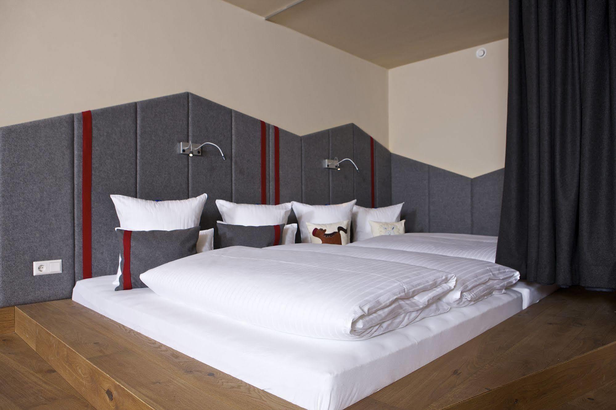 Falkensteiner Family Hotel Sonnenalpe ซอนเนนอัลเพอ นัสส์เฟลด์ ภายนอก รูปภาพ